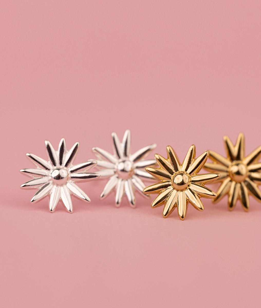 Stud earrings L'Atelier d'Amaya desktop